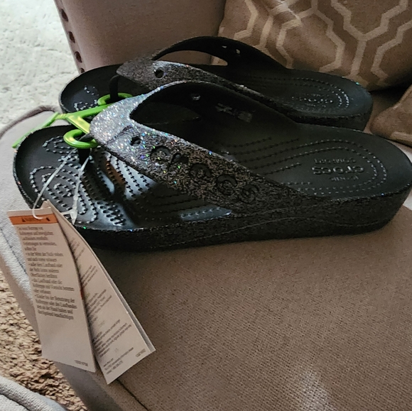 Baya Platform Glitter Crocs - Picture 3 of 4